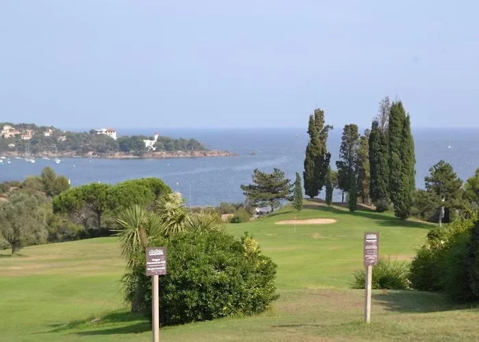 Апартаменты Un Coin De Paradis A Cap Esterel Сен-Рафаэль