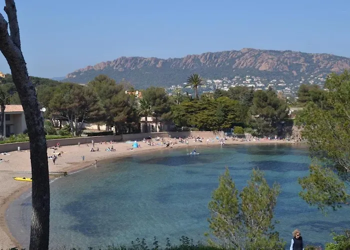 Апартаменты Un Coin De Paradis A Cap Esterel